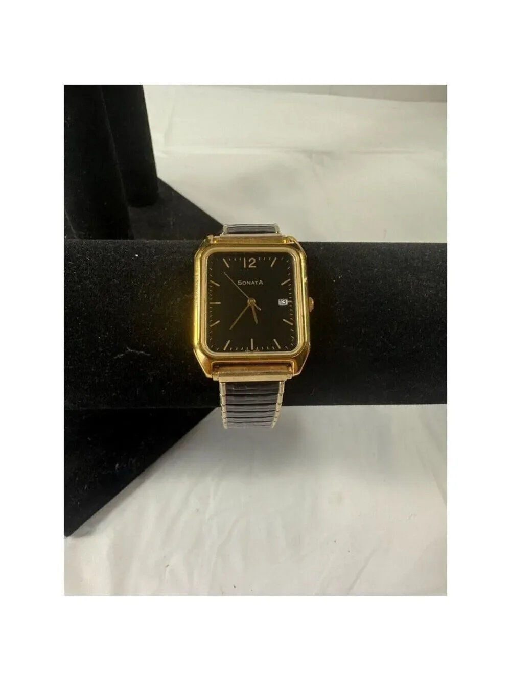 RARE SONATA BY TATA MENS GOLD PLATED RECTABGLE DAY QUARTZ New Battery